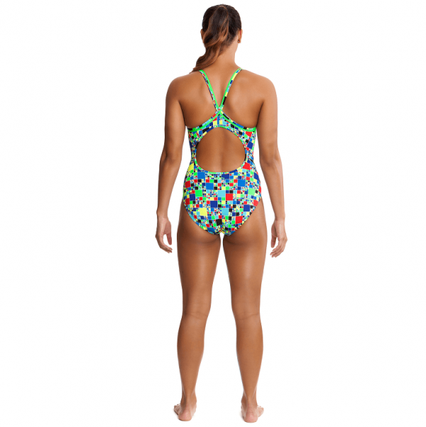 Купальник для спортивного плавания-Funkita-rubiks-runner-s-4